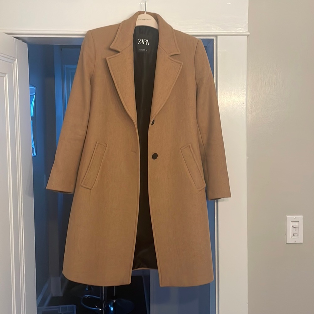 Zara winter coat. Size S